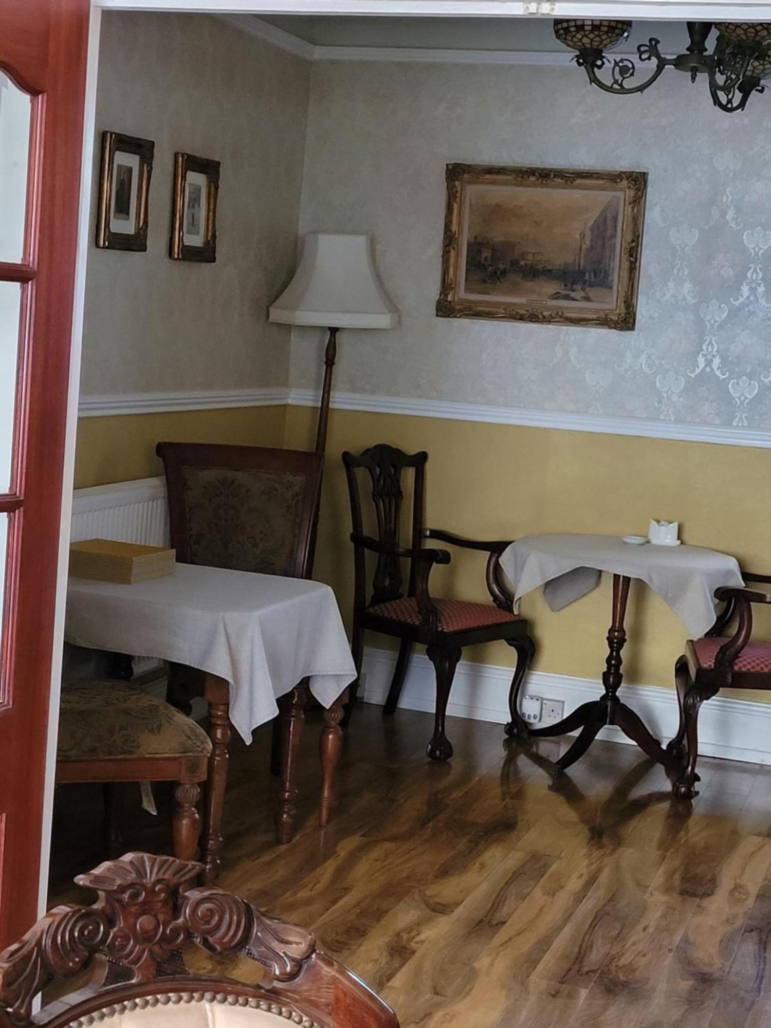 J'S Mayfair Guest House Blackpool Eksteriør billede