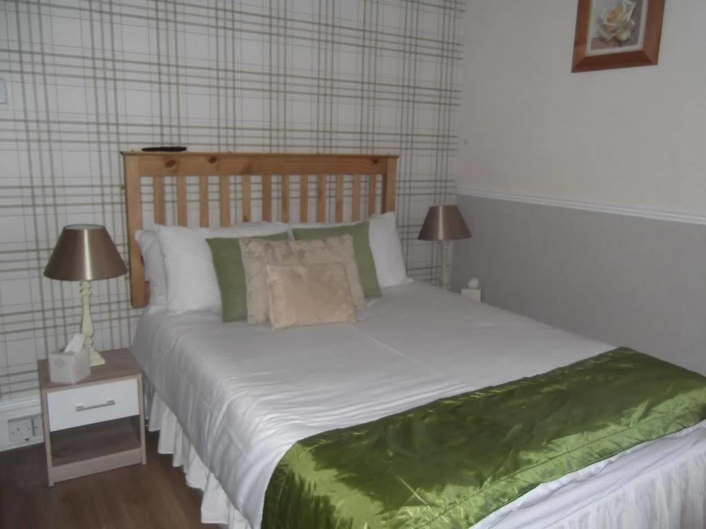 J'S Mayfair Guest House Blackpool Eksteriør billede