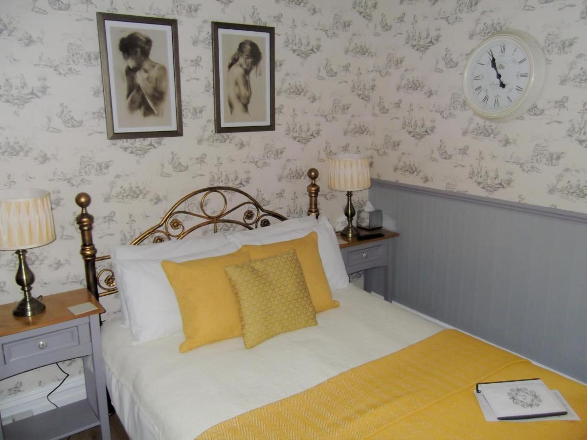 J'S Mayfair Guest House Blackpool Eksteriør billede